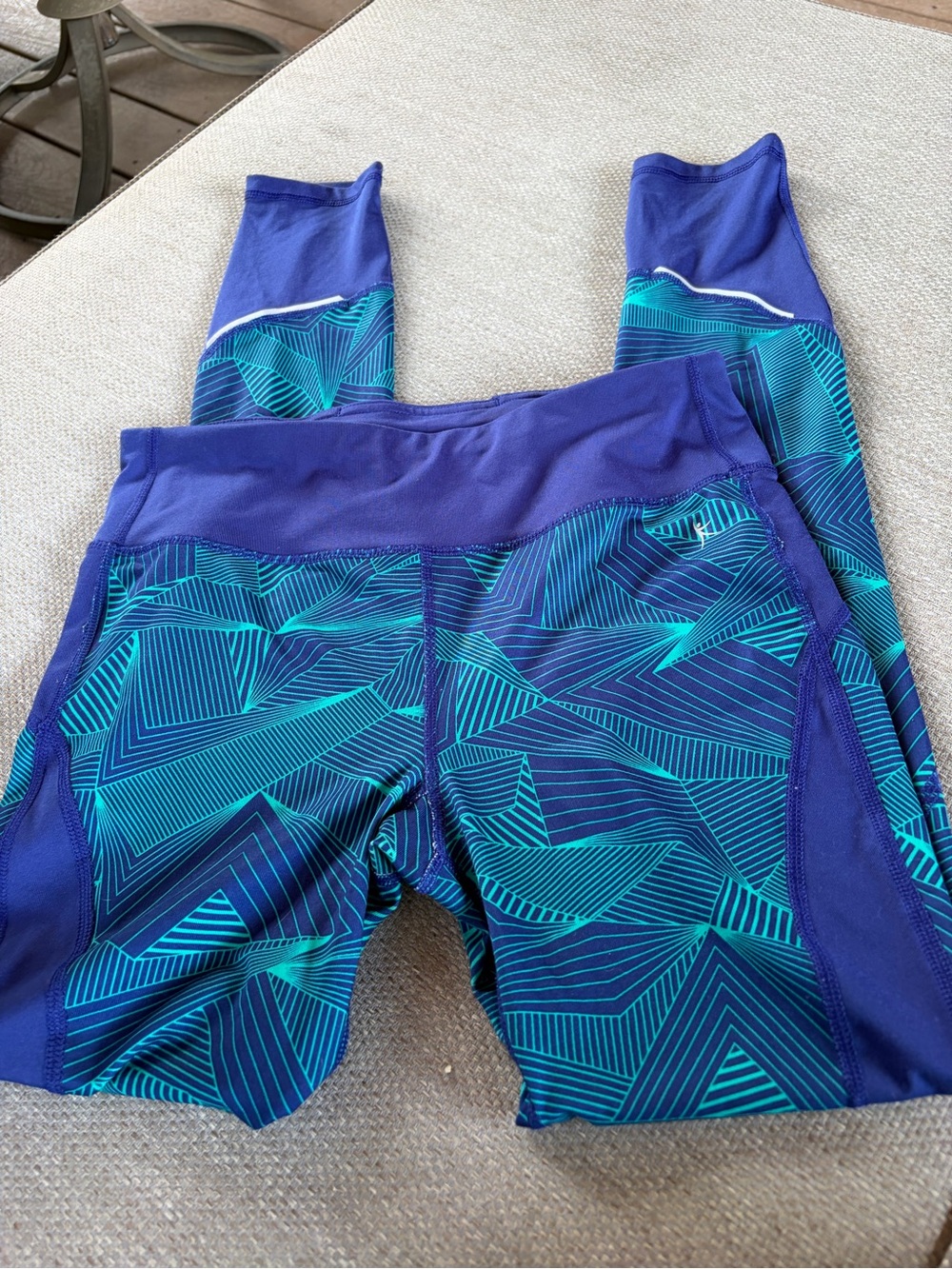 Danskin Blue & Teal Geometric Leggings